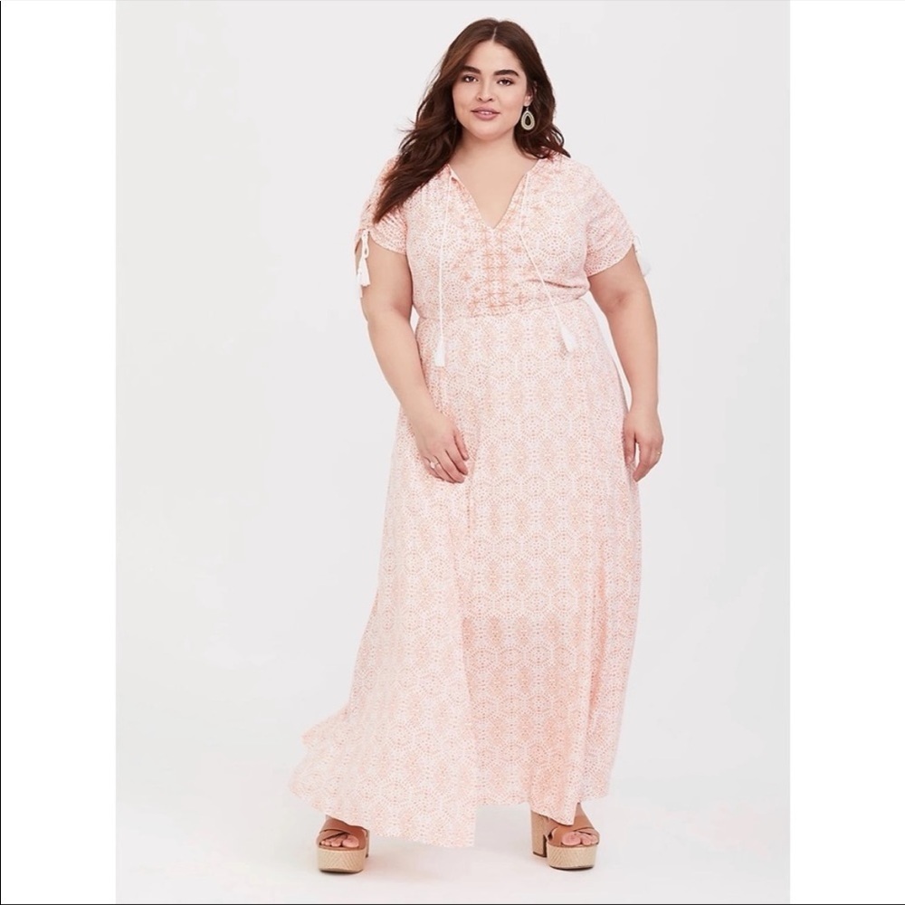 Torrid- NWT Ivory & Coral Gauze Tassel Maxi Dress- 2X